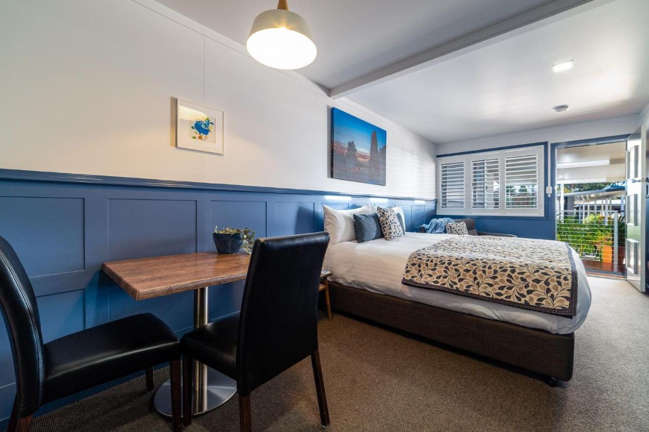 Granite Belt Motel Станторп Экстерьер фото